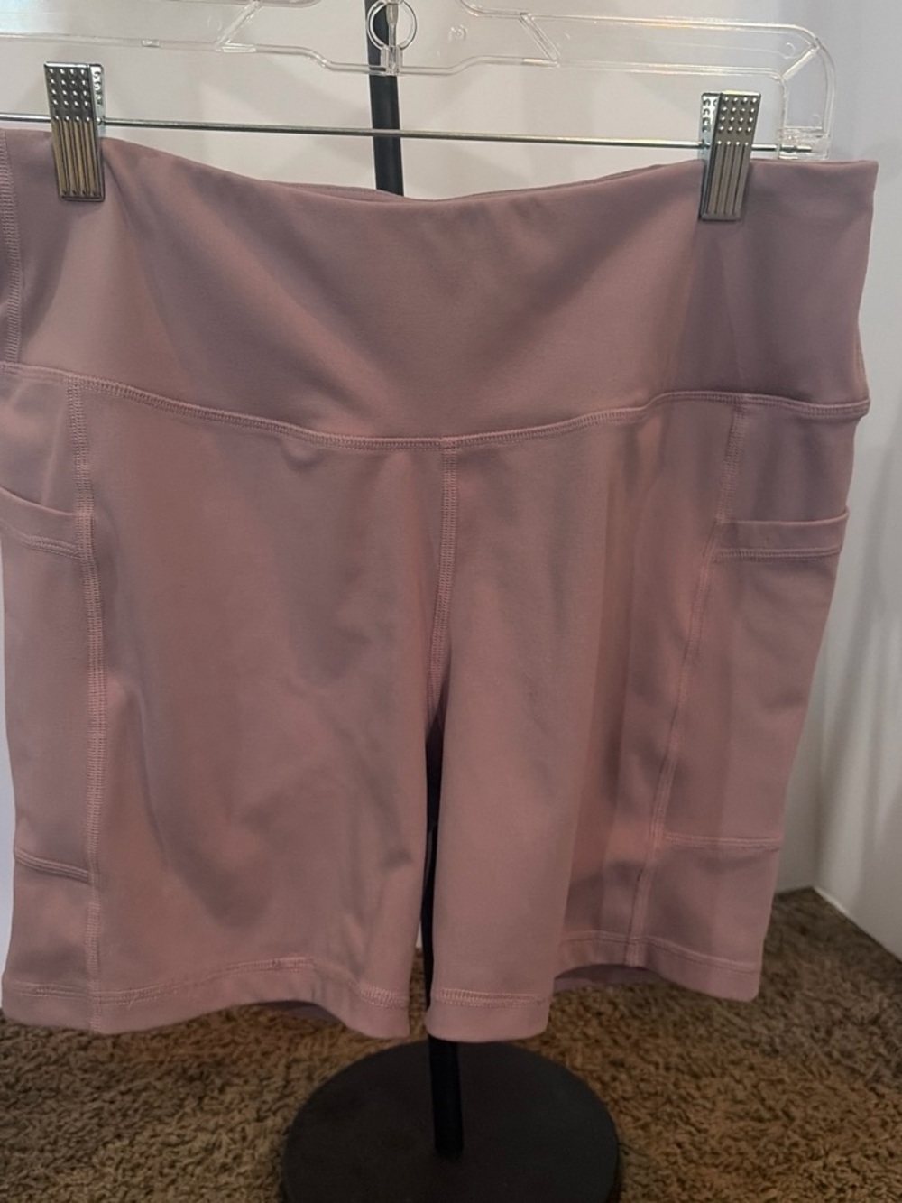 Source Unknown Dusty Pink High-Rise Bike Shorts with Side Pockets